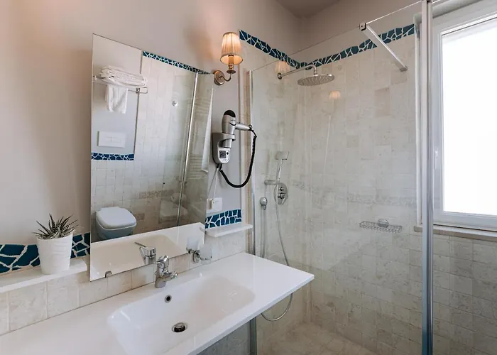 Konukevi Lamare Cucina E Dimore